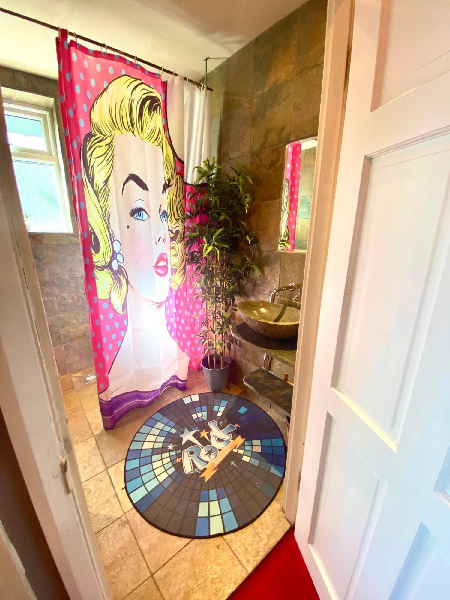 Apartamento Pop Art Pad Heart Of Old Town With Parking! Hastings Exterior foto