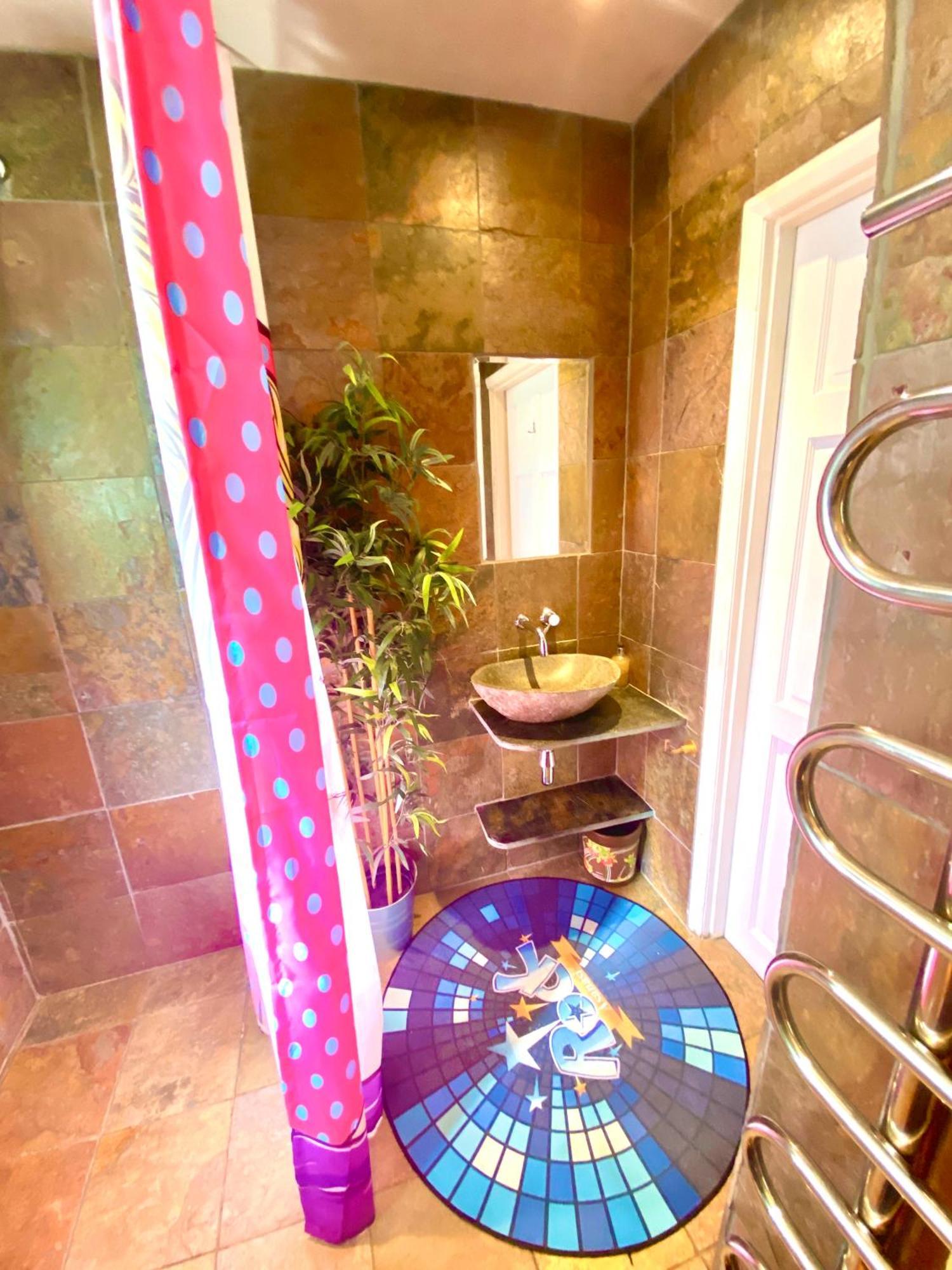 Apartamento Pop Art Pad Heart Of Old Town With Parking! Hastings Exterior foto